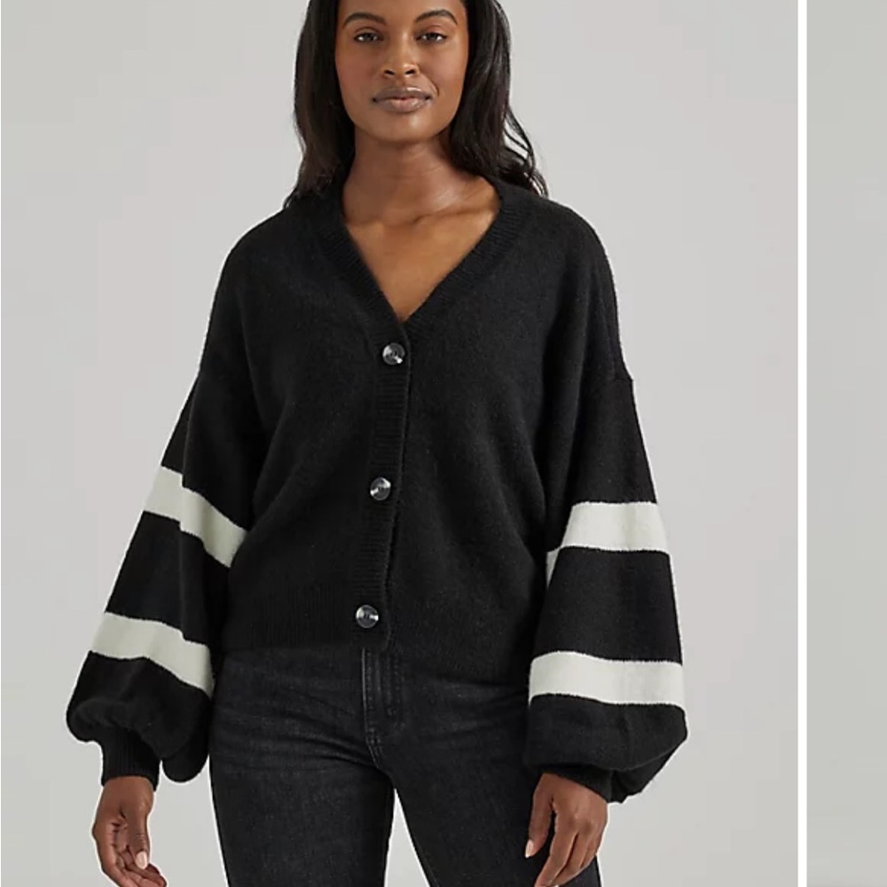 WOMEN'S WRANGLER LOGO BLOUSON SLEEVE CARDIGAN